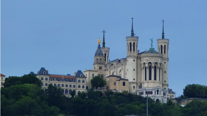 Lyon 04