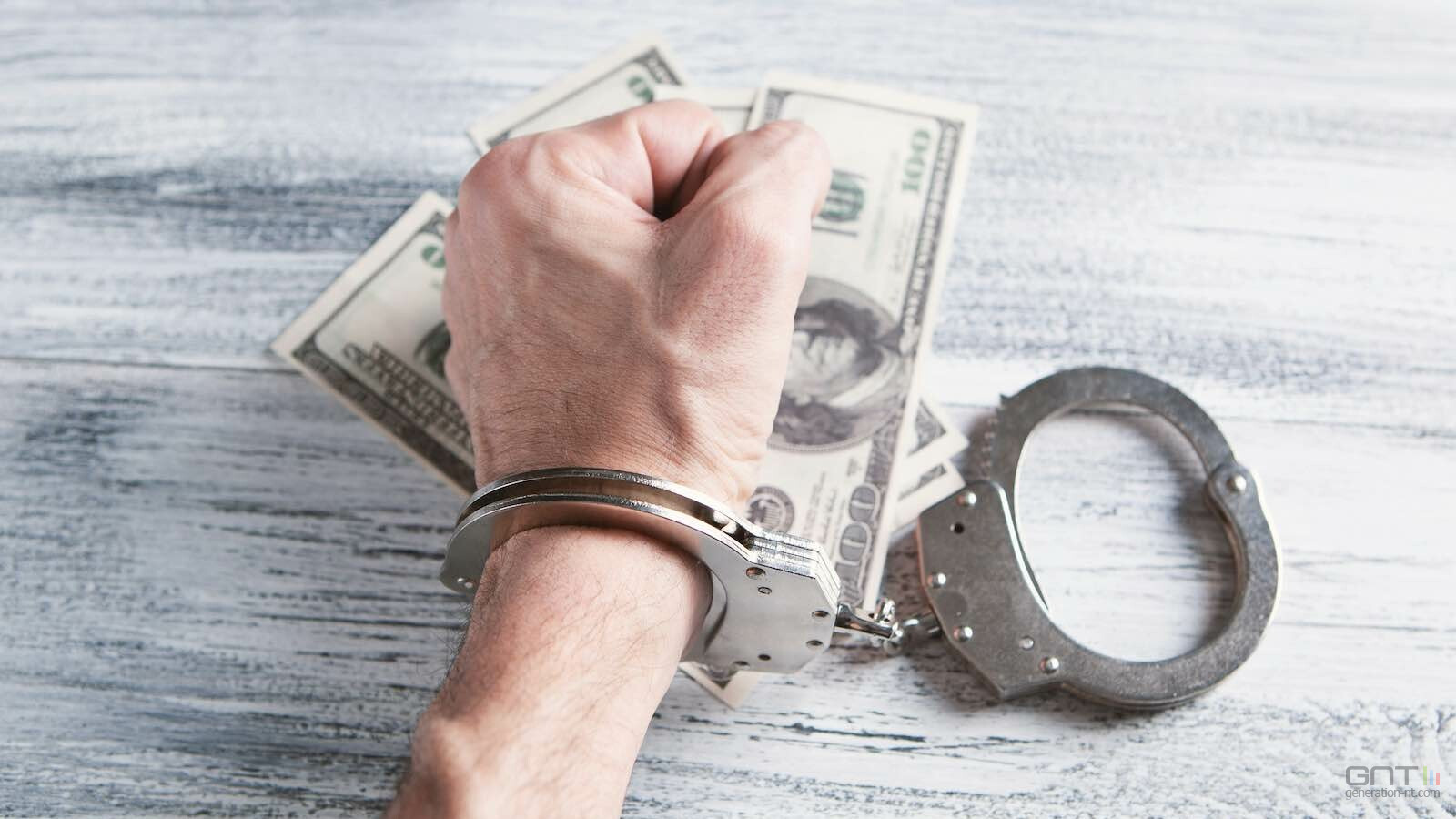 Un simple oubli informatique à 3 millions d'euros condamne un agent municipal