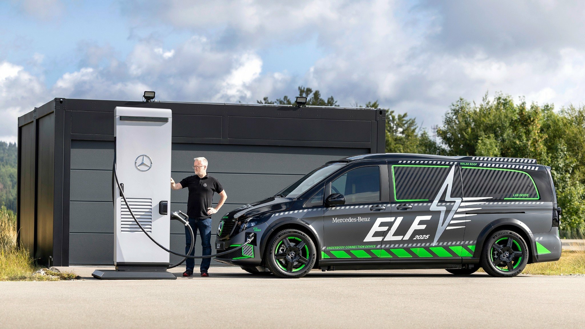 Mercedes Elf 02
