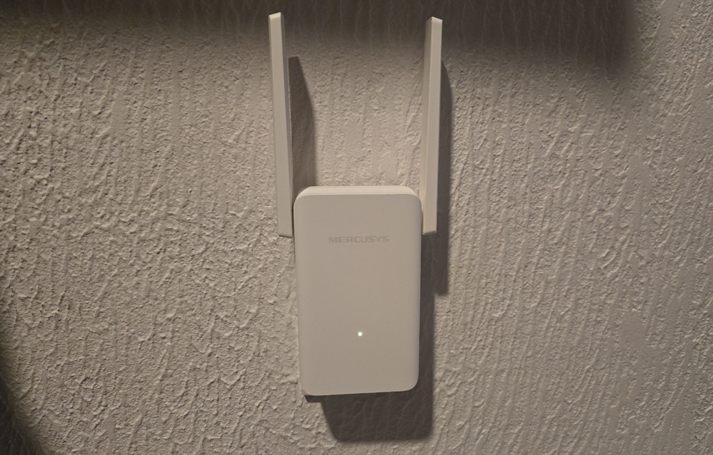 Mercusys ME80X  repeteur WiFi 08