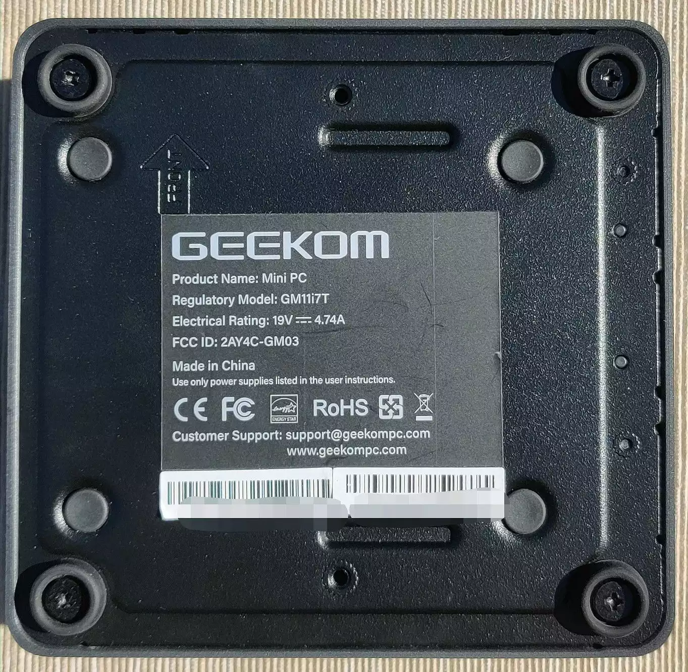 Mini-PC GEEKOM Mini IT11 - pieds