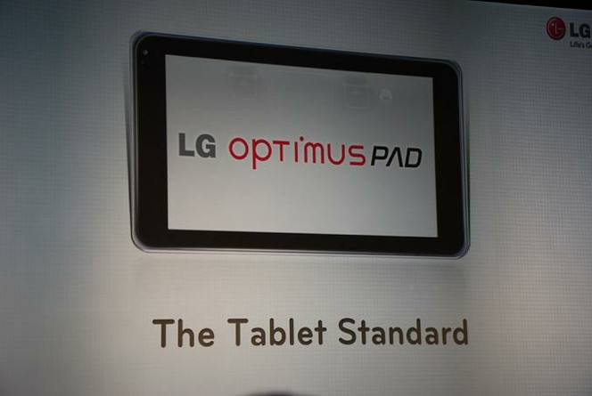 MWC LG Optimus Pad 04