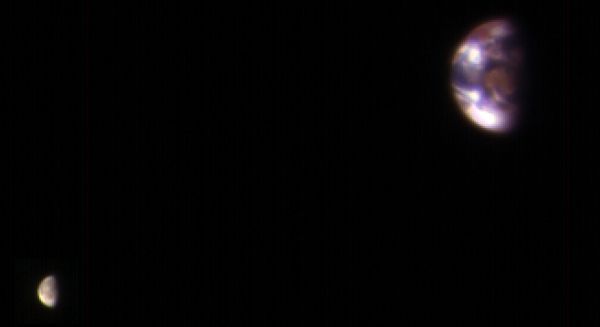 NASA-Terre-Lune-depuis-Mars
