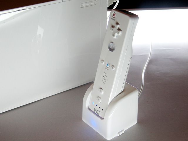 Nintendo Wii - chargeur de Wiimotes Thanko - Image 3