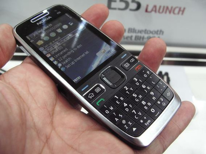 Nokia E55 03