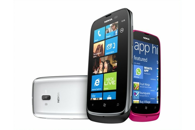 Nokia Lumia 610 02