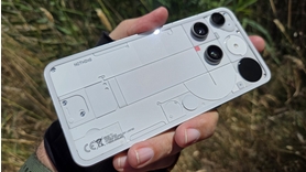 Test Nothing Phone (3) : du Glyph au Matrix mais un smartphone toujours lumineux