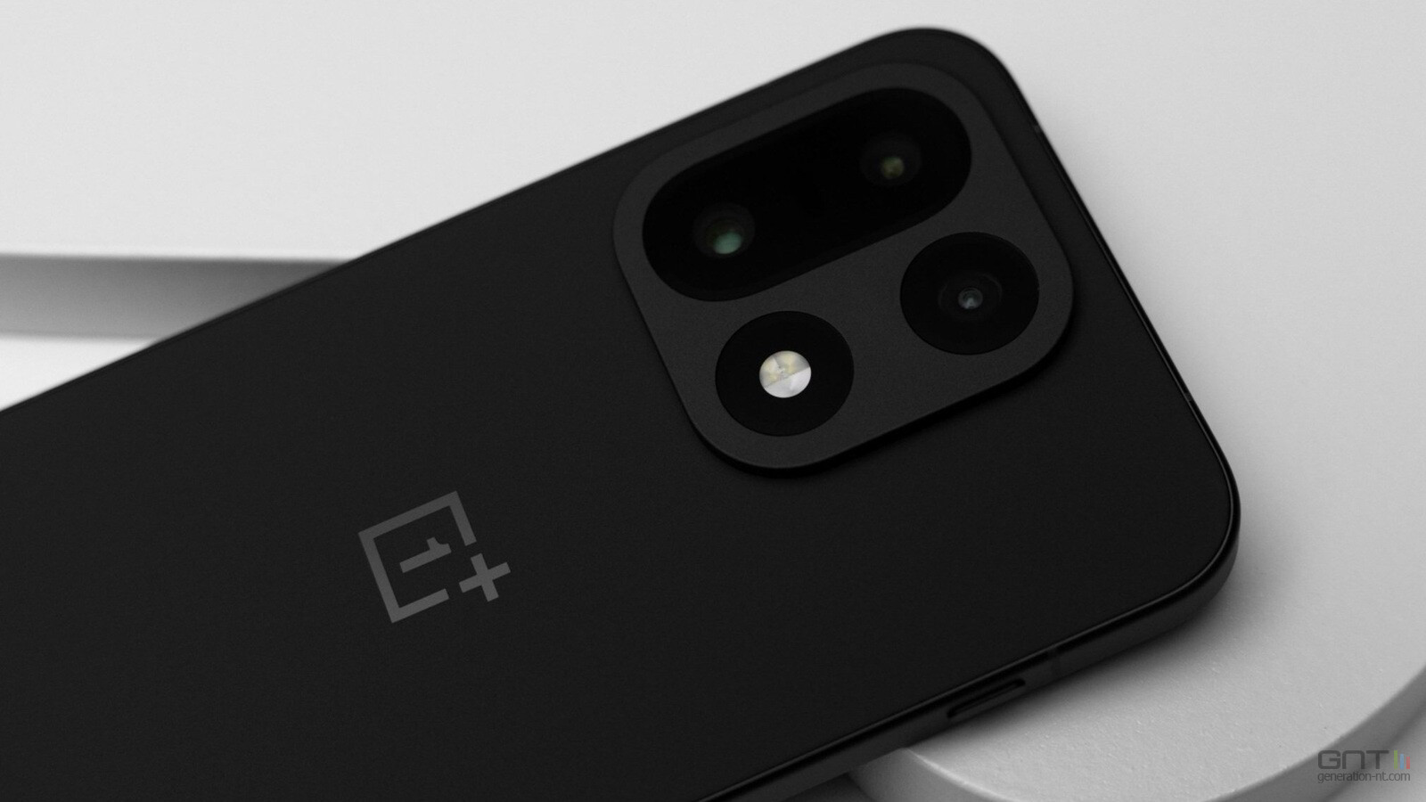 OnePlus 15 noir