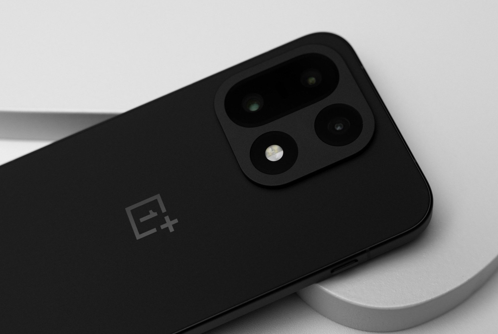 OnePlus 15 noir