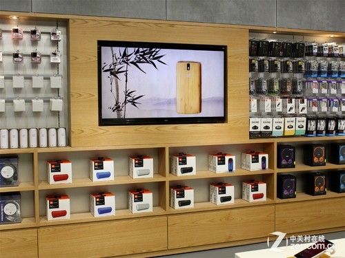 OnePlus Store 3