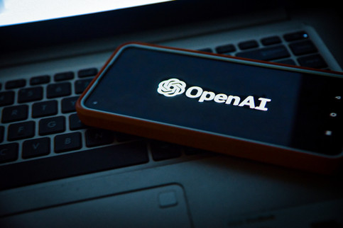 iPhone et IA générative : Apple discuterait avec OpenAI
