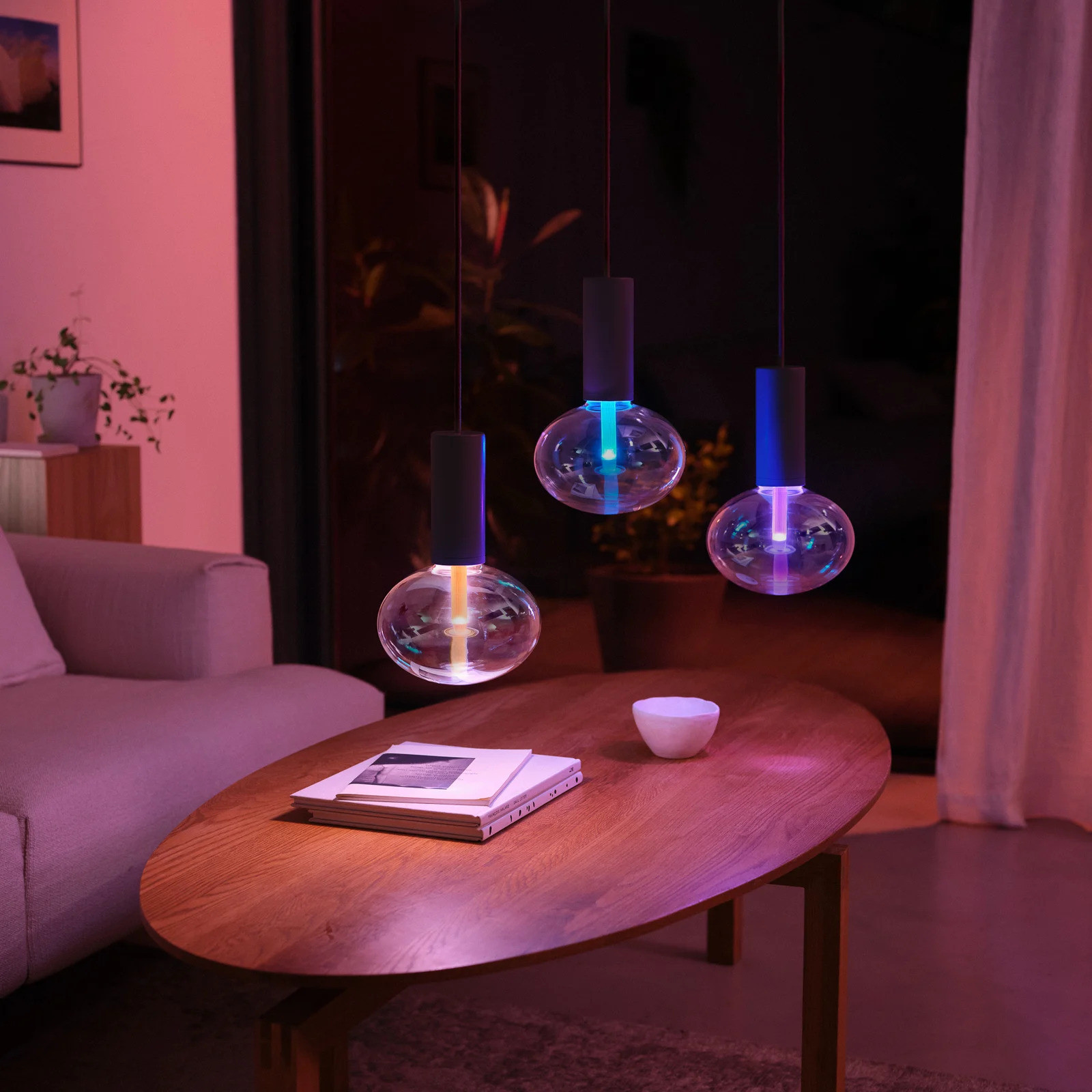 Philips-Hue-White-and-Color-Ambiance-Ellipse-E27