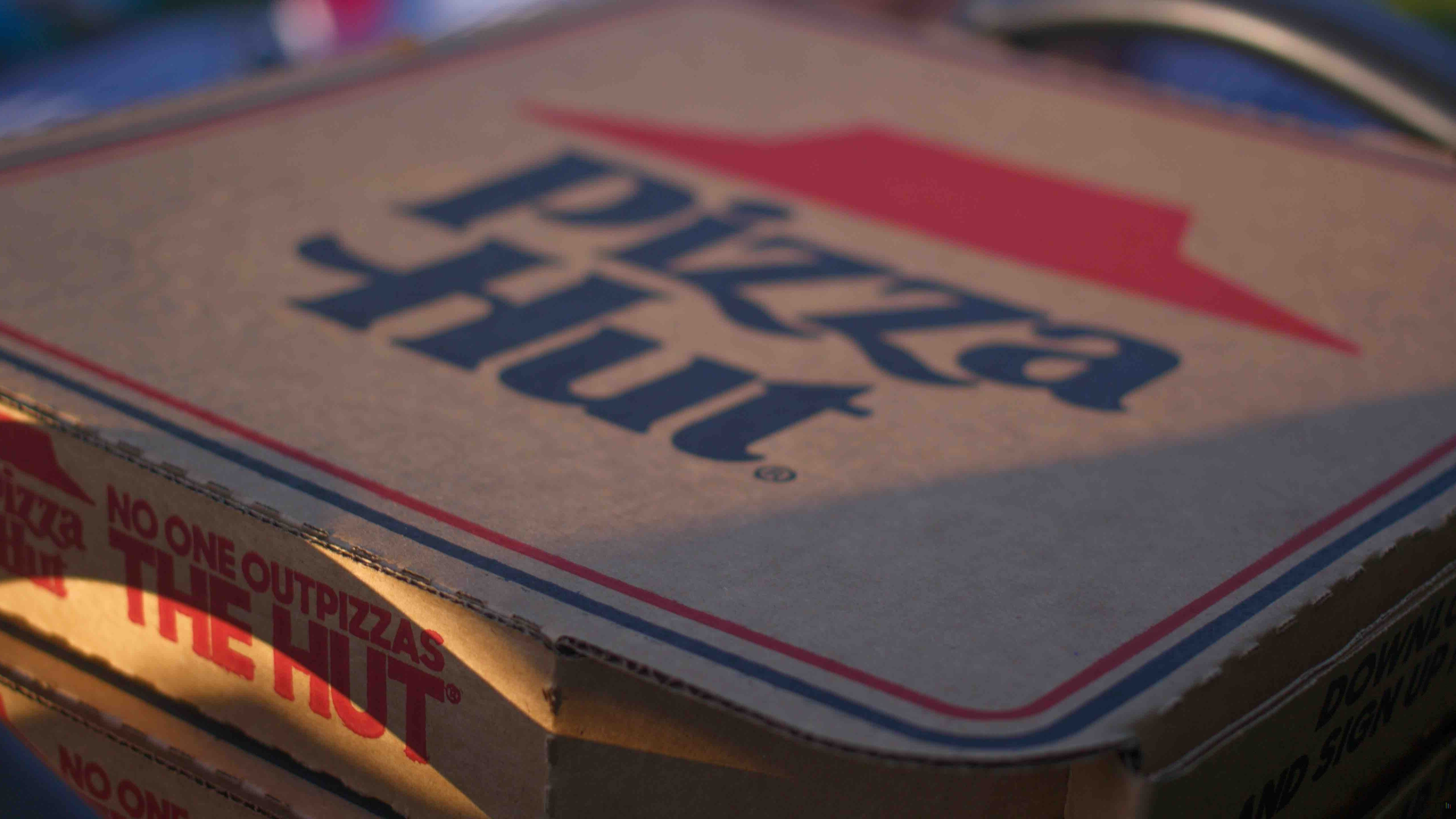 Pizzas froides et 100 millions de pertes : le cauchemar de l'IA chez Pizza Hut