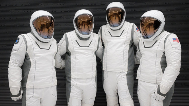 polaris-dawn-equipage