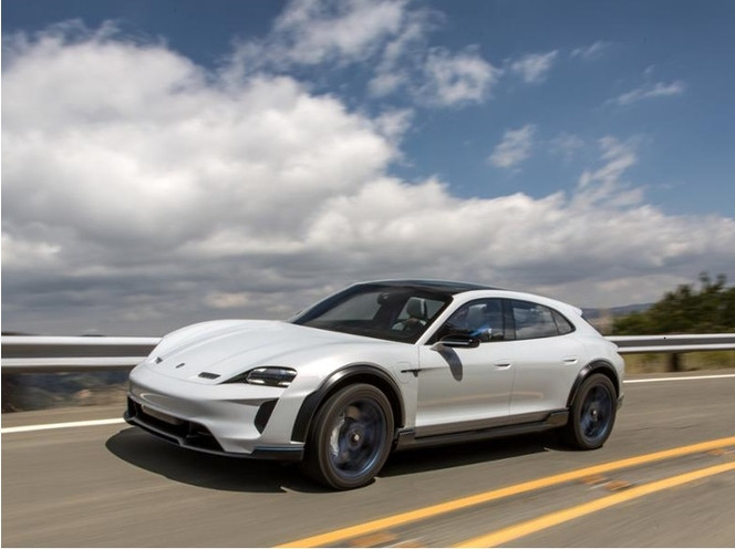 Quand Porsche Ã©tudie les Tesla Model S pour concevoir sa Taycan Ã©lectrique