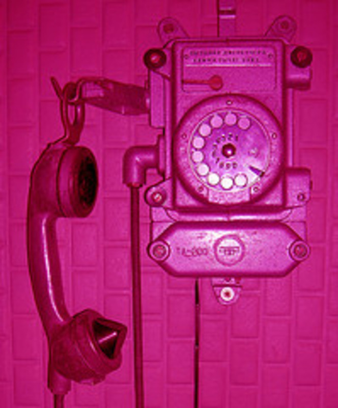 prison téléphone