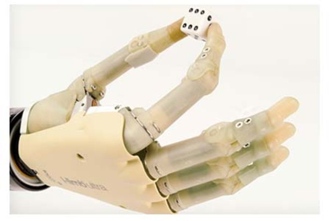 prothèse main robotique