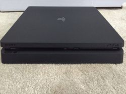 PS4 Slim - 1