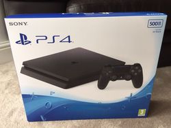 PS4 Slim - 6
