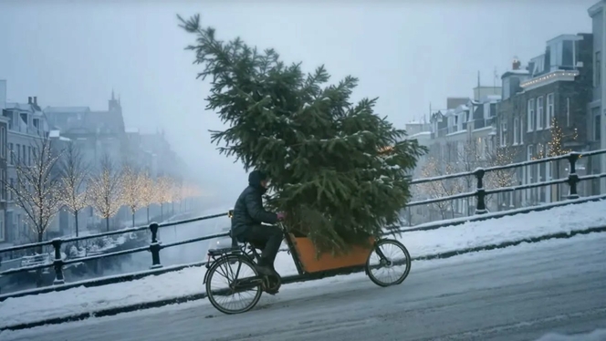 pub Noe?l IA McDonald's