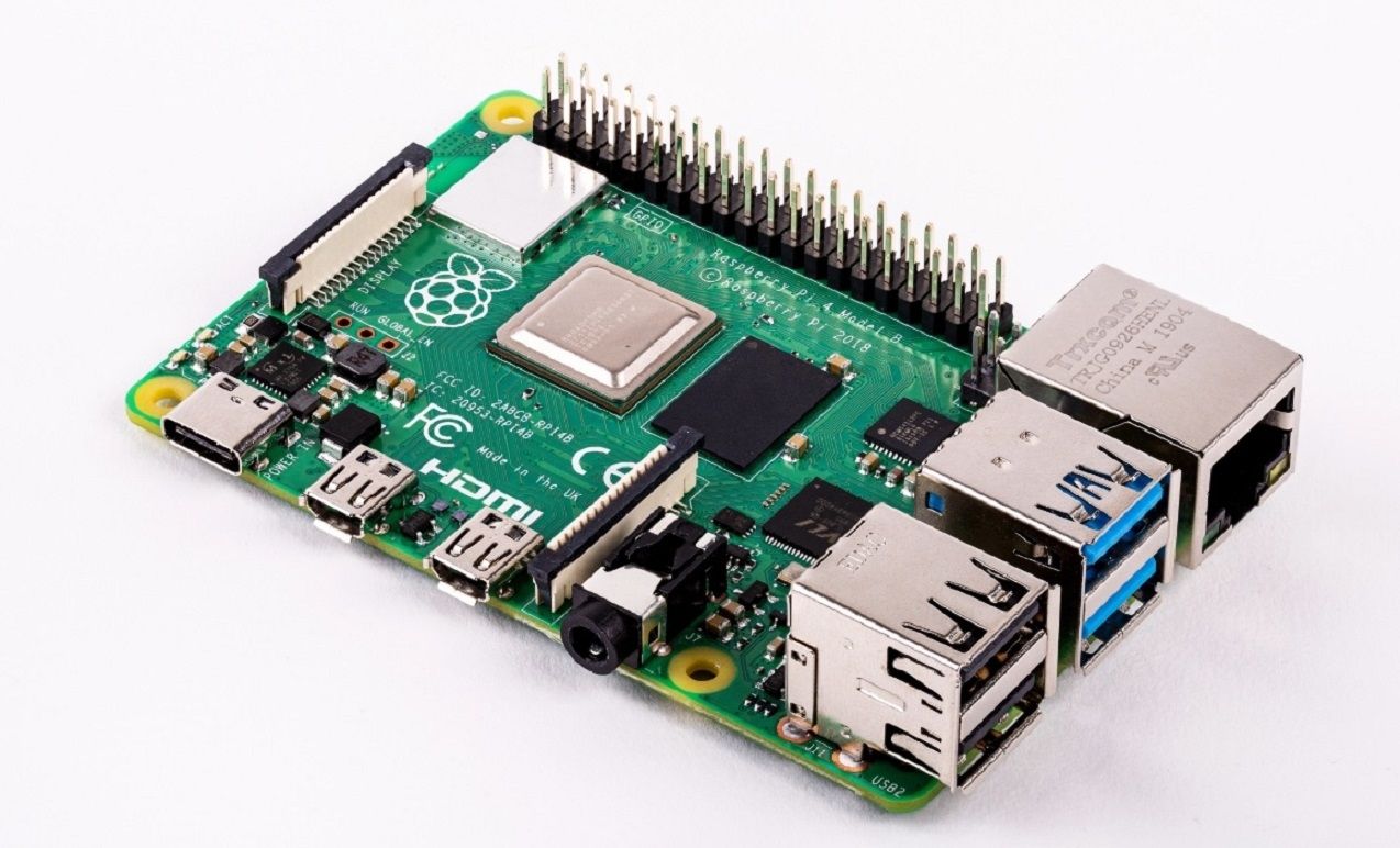 Raspberry Pi 4 Model B : passage Ã  de l'ARM Cortex-A72 pour une puissance x3 !