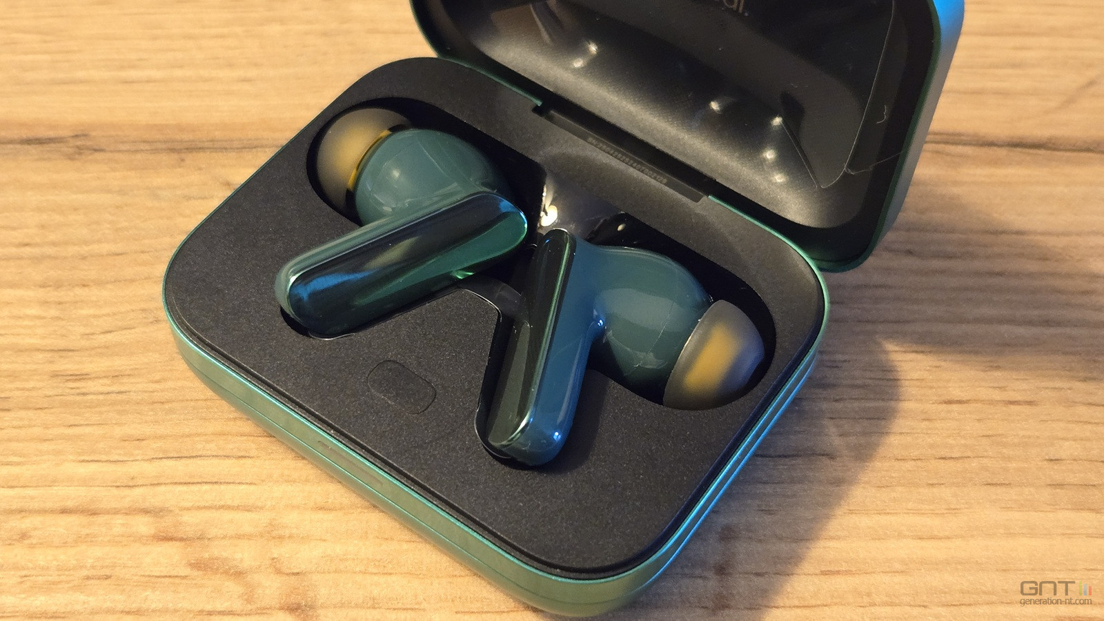 Realme Buds Air 7 Pro : les écouteurs sans fil avec ANC et dopés à l'IA débarquent en France