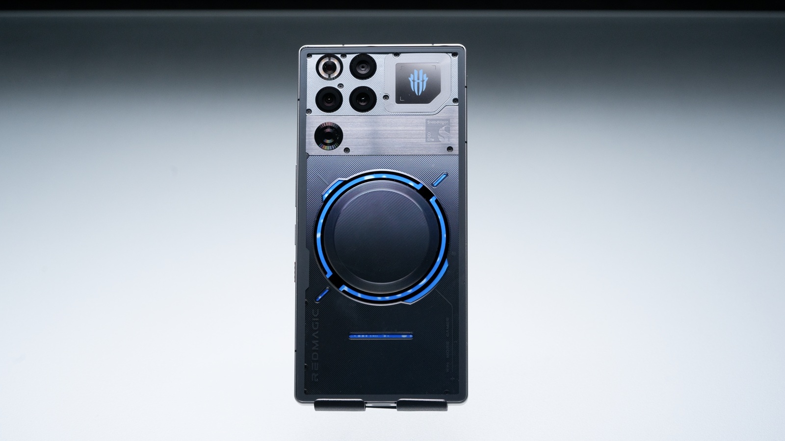 Redmagic 11 Pro 02