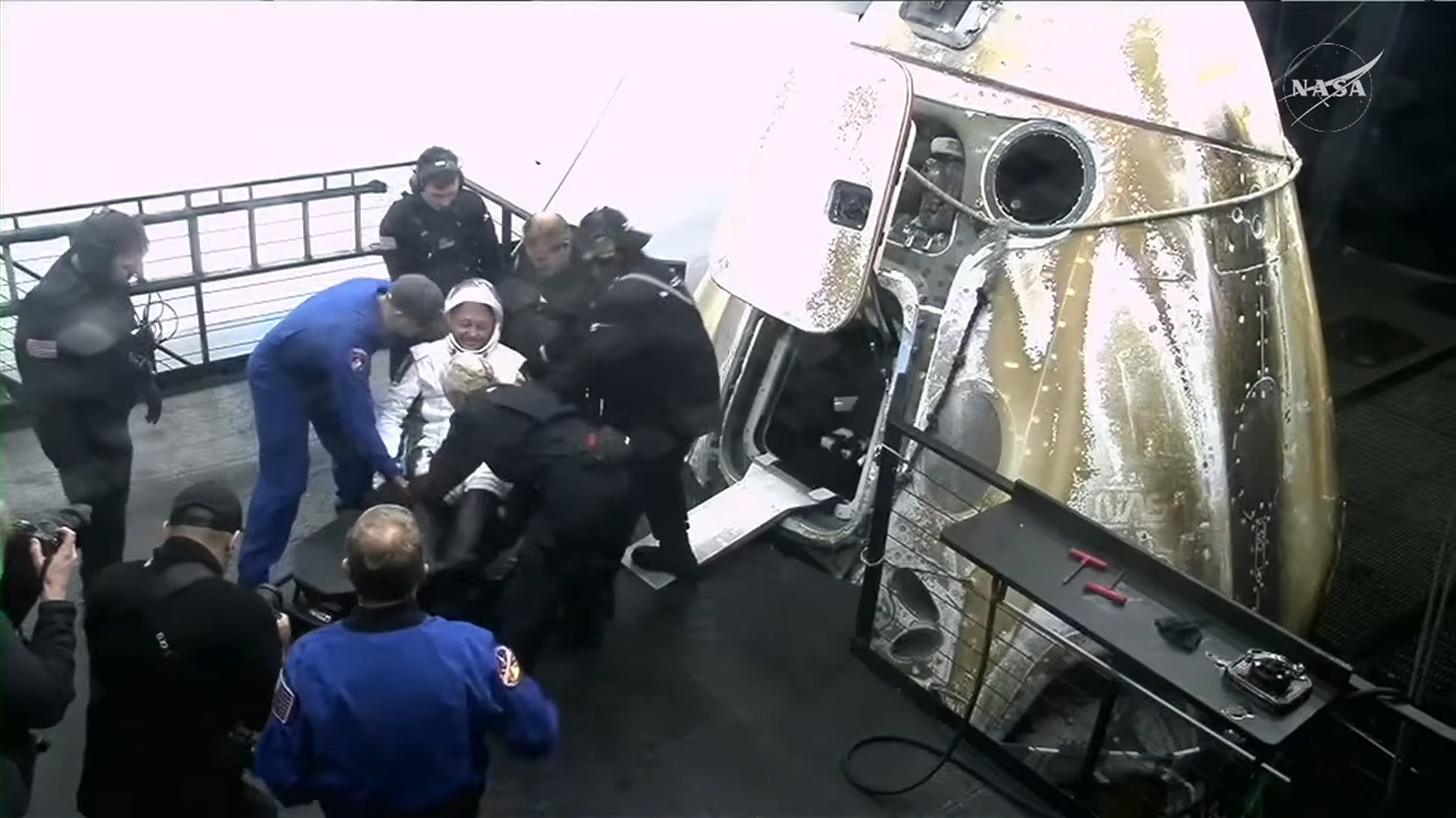 retour-terre-crew-11