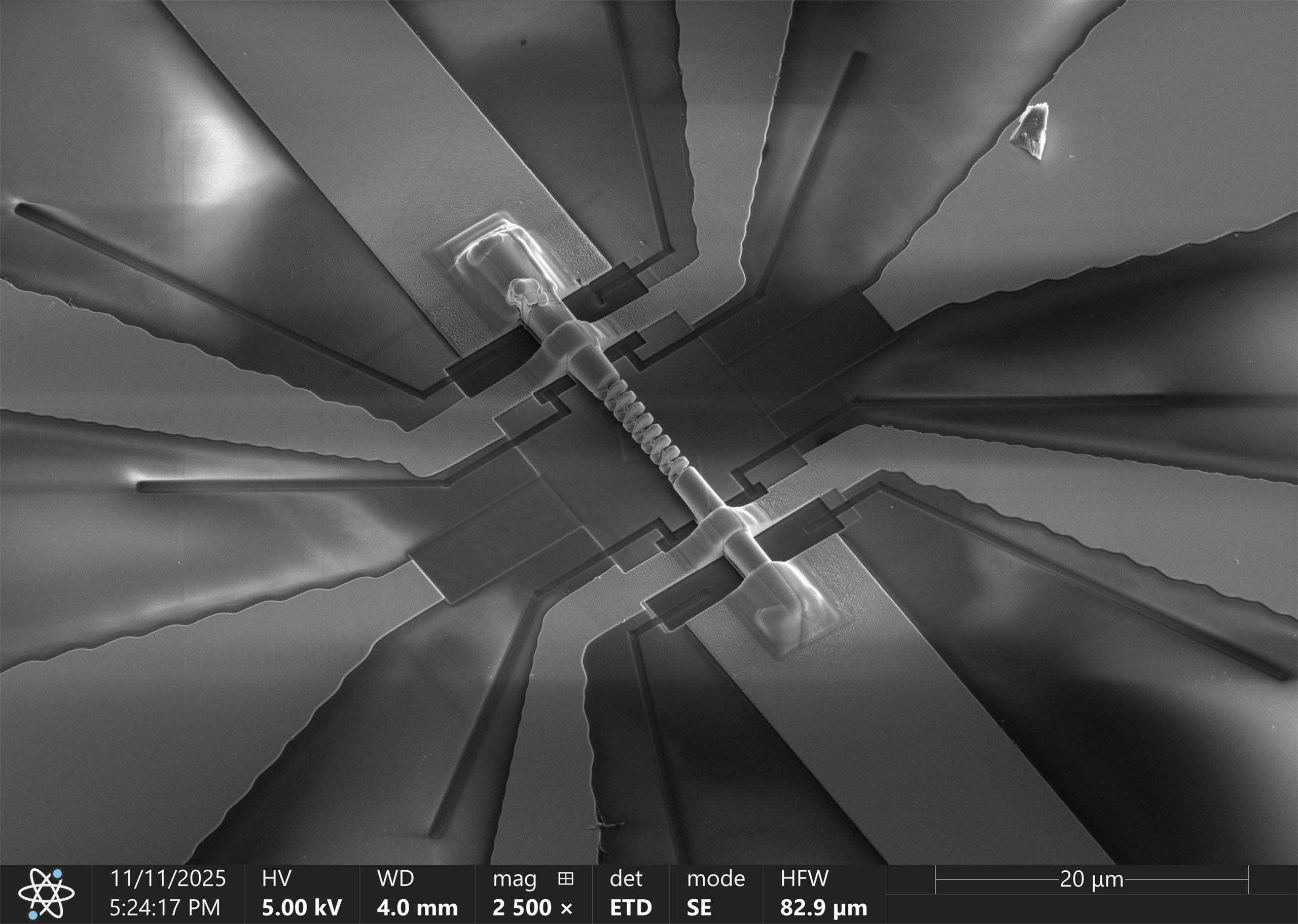 RIKEN nanosculpture_02