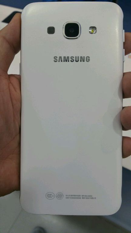 Samsung Galaxy A8 dos