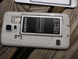 Samsung_Galaxy_S5_Batterie_c