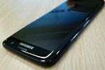 Samsung Galaxy S7 Edge noir brillant 02