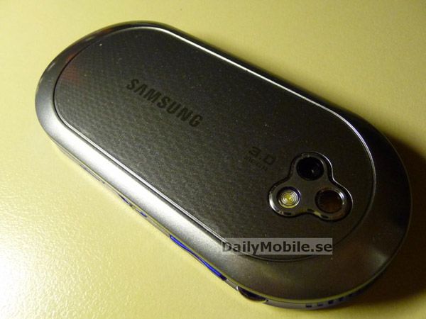 Samsung M7600 3