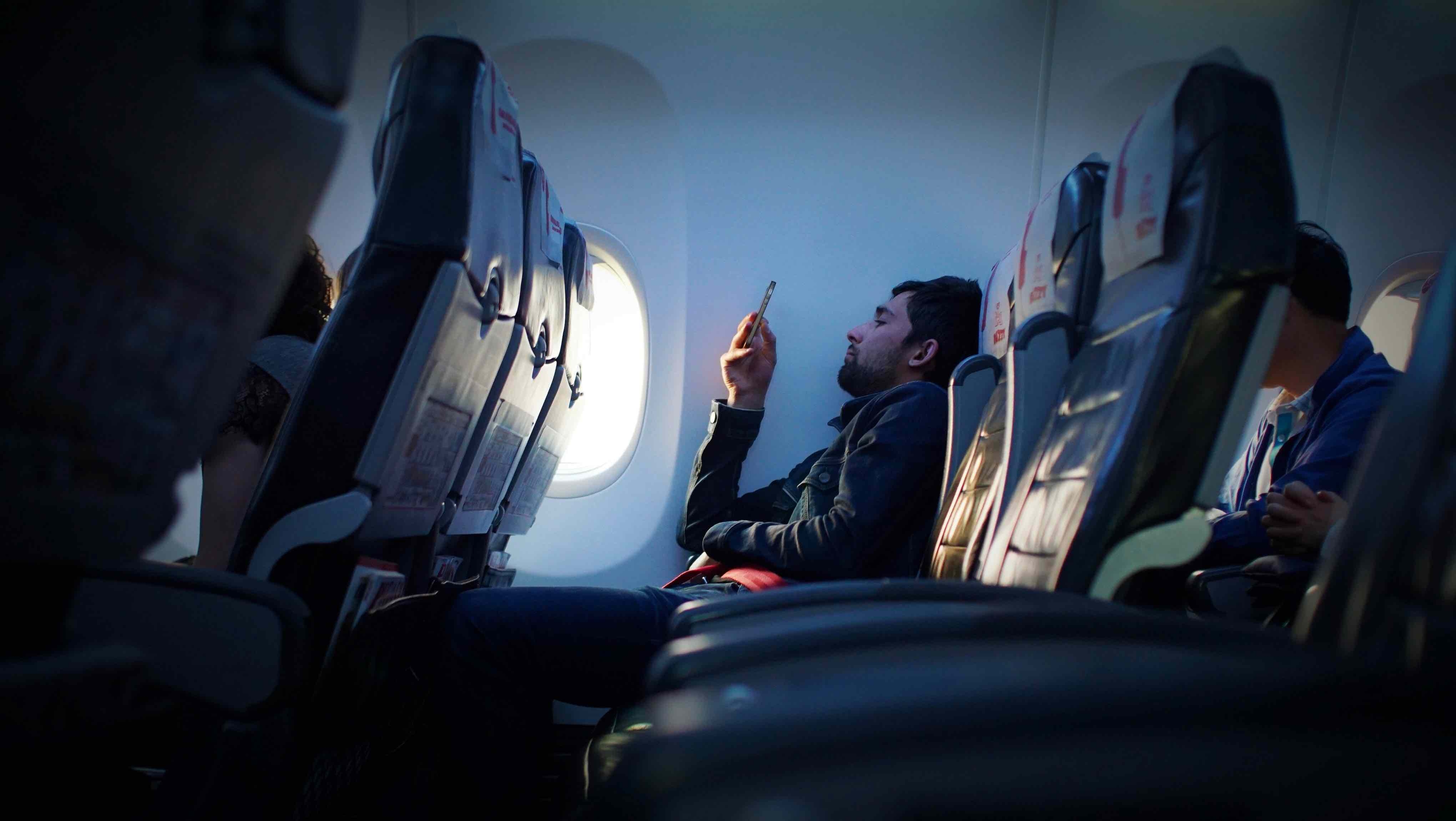 smartphone plane.