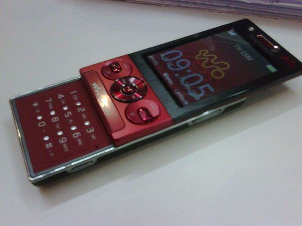 Sony Ericsson W705 Rika