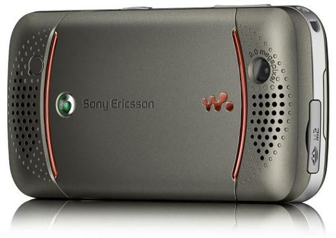 Sony Ericsson Walkman W395 02
