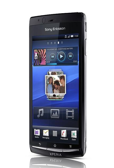 Sony Ericsson Xperia Arc 02
