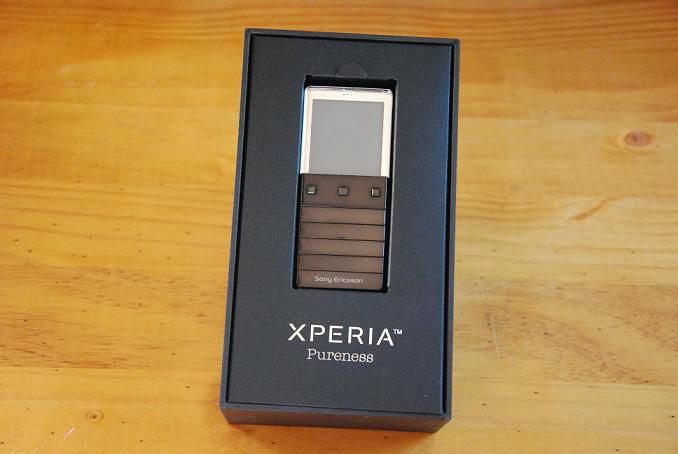 Sony Ericsson Xperia Pureness 05