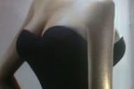 Sony PS Vita - pub seins 1