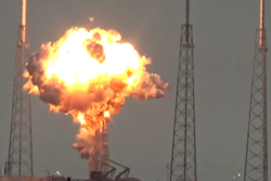 SpaceX-explosion