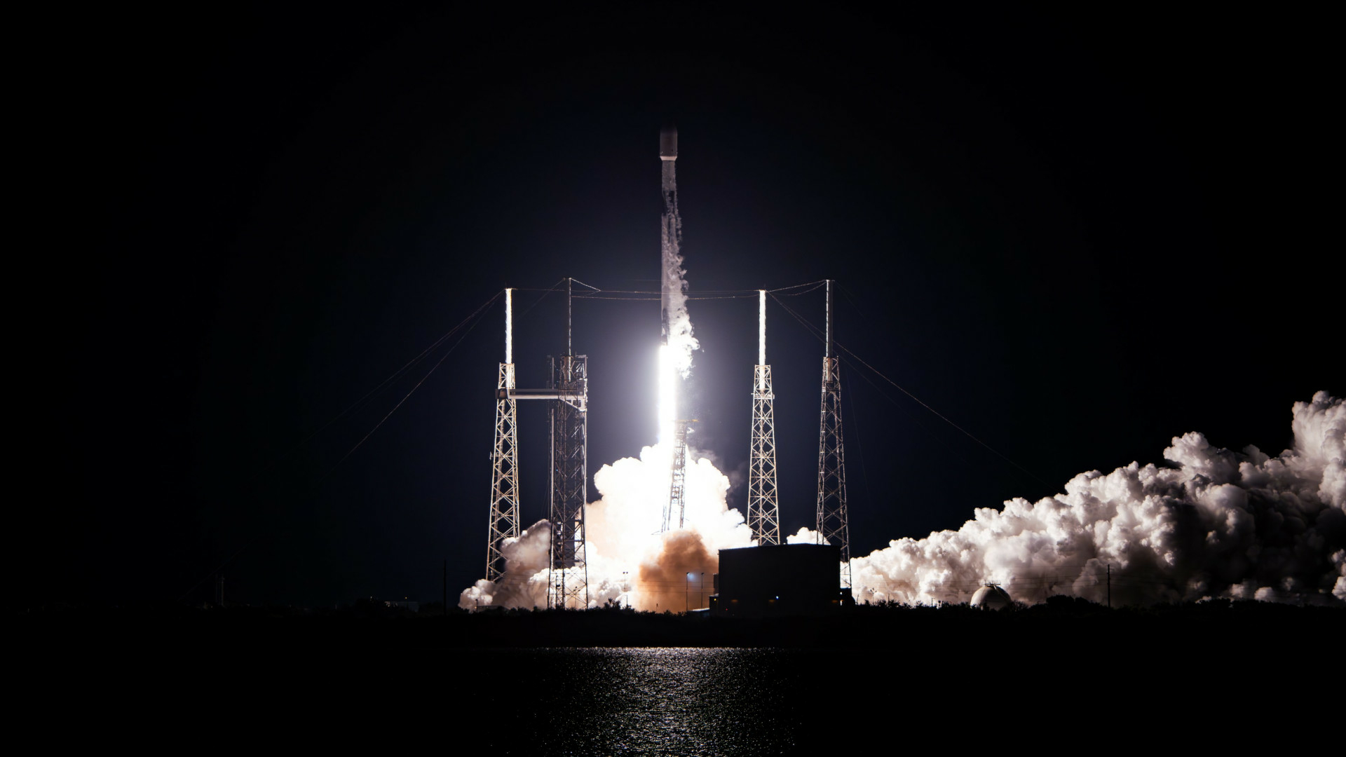 spacex-falcon-9-starlink-4-dec-2024