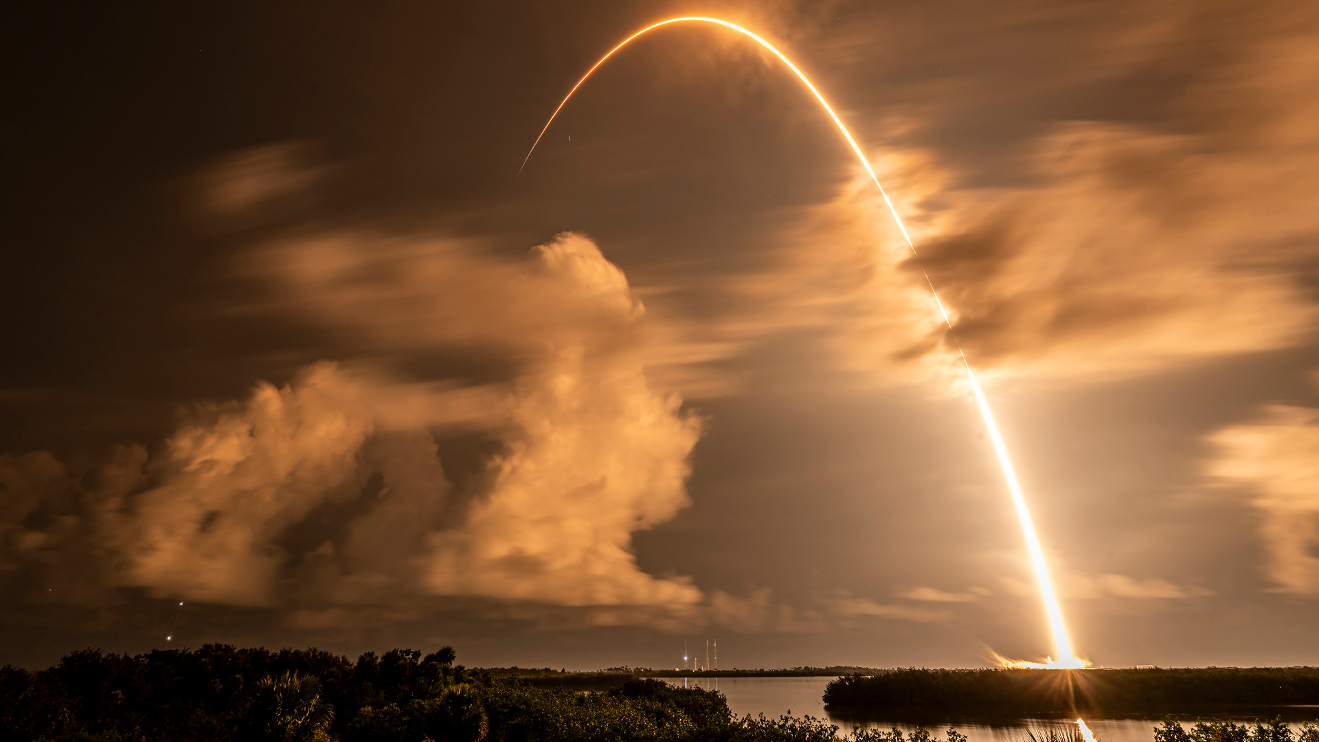 spacex-mission-starlink-10-11