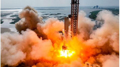 Starship : SpaceX allume plusieurs moteurs de Super Heavy
