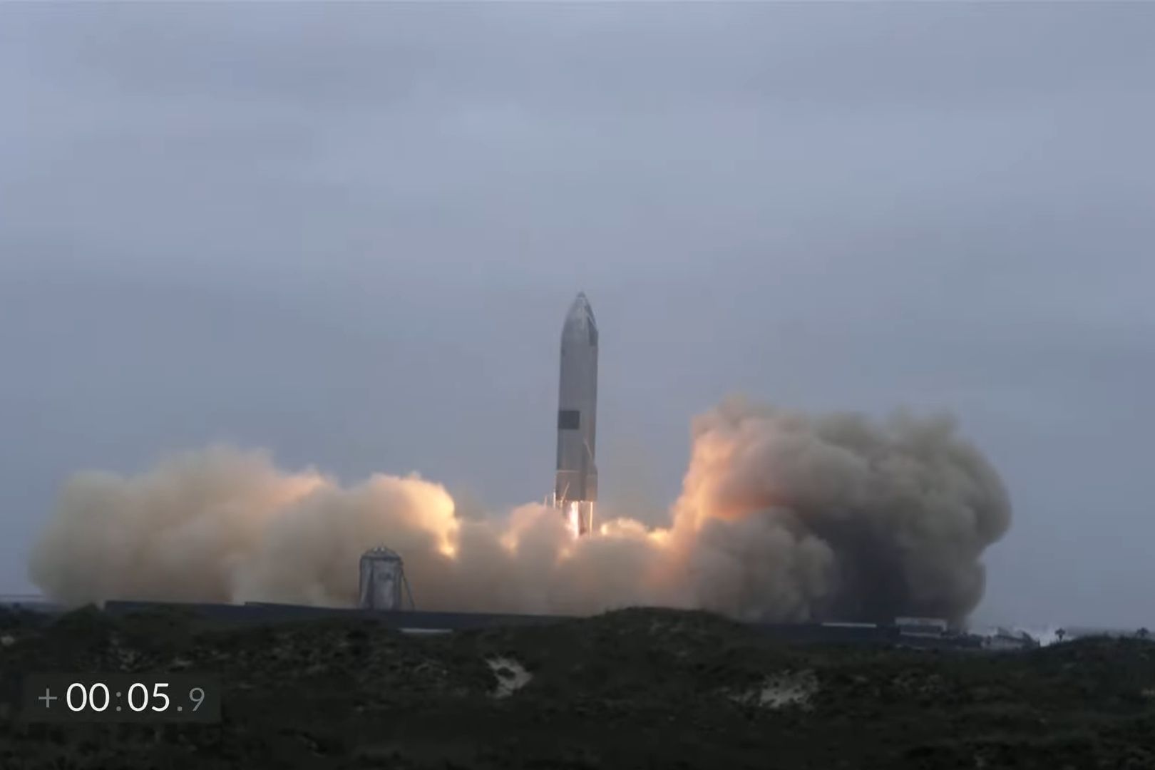Starship SN15 : SpaceX réussit un atterrissage en douceur