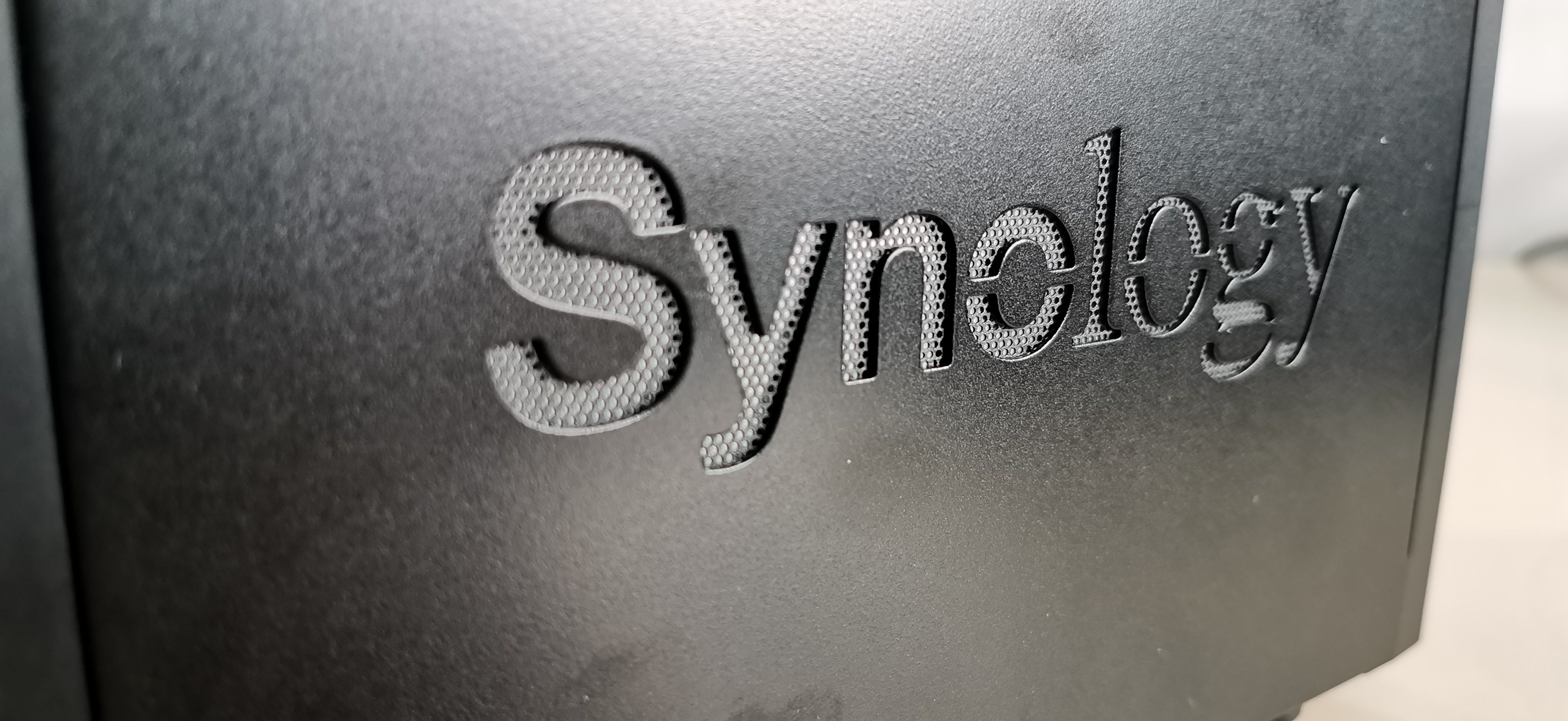 Synology DS718+_03