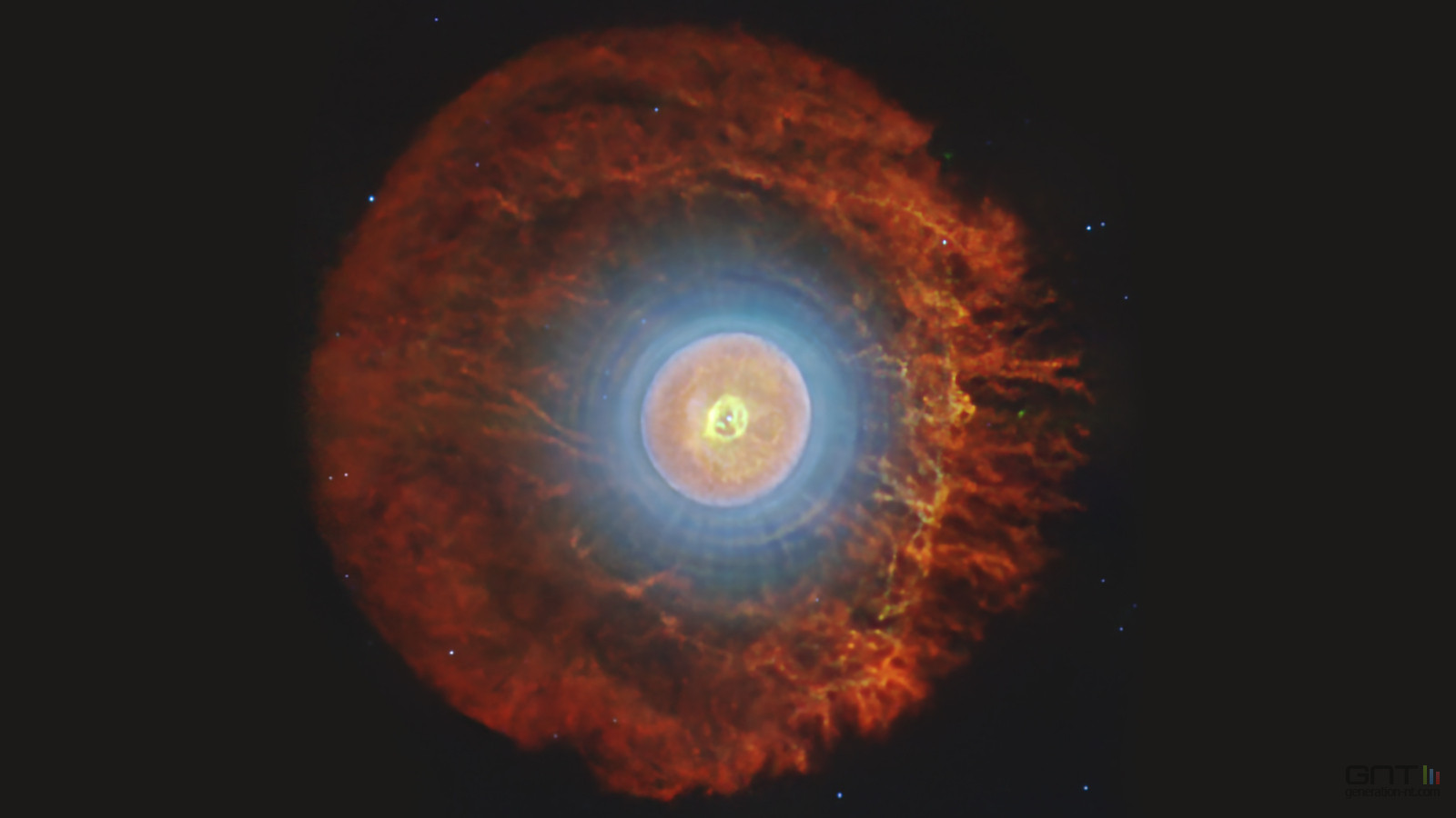 Le JWST révèle les secrets des buckyballs dans une nébuleuse lointaine