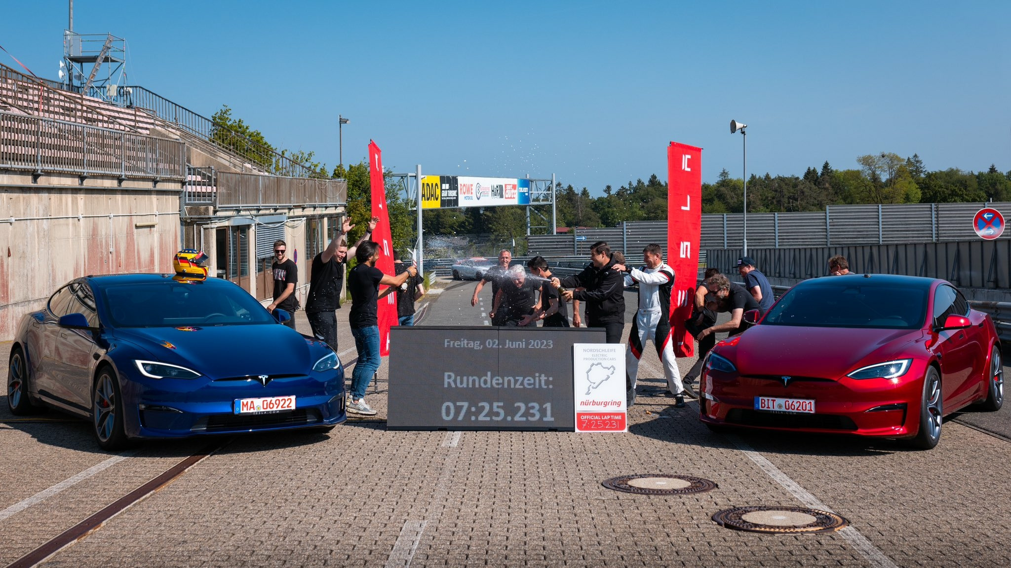 Tesla Model S Plaid record vitesse Nurburgring