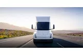 Tesla Semi : le premier poids lourd électrique entre en piste