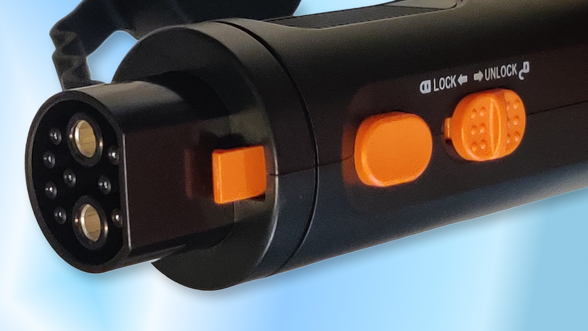 Test Bluetti Apex 300 - Connecteur Hub D1