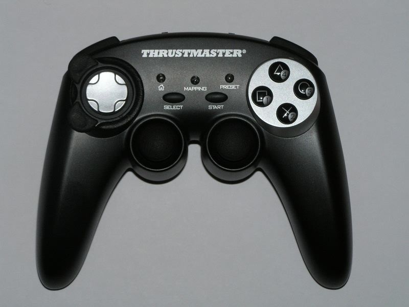 test manette thrustmaster run and drive wireless 3 in 1 image (1)